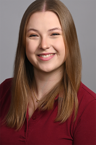 Natalie Ullmann, duale Studentin-Tierklinik Ismaning